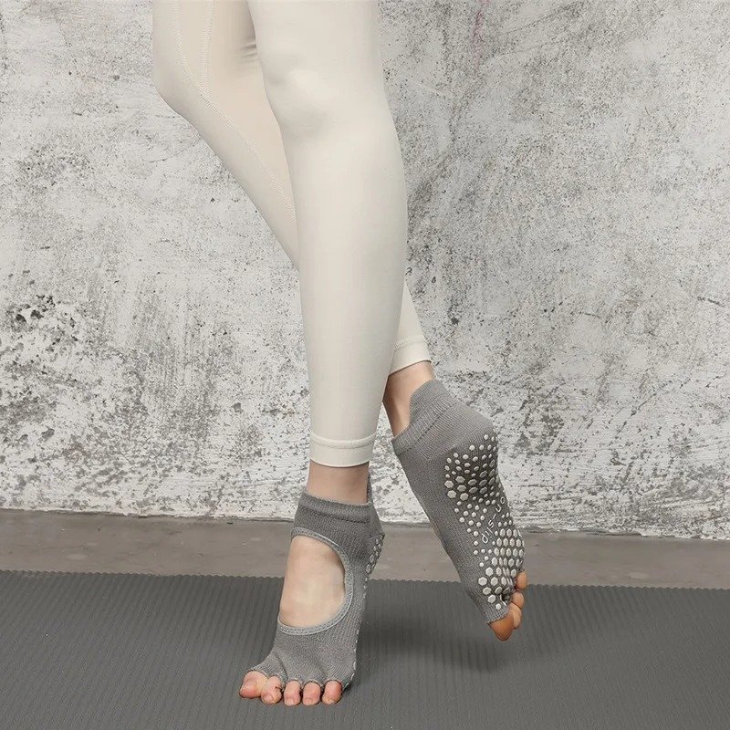 CYNTHIA GALEANA Half-Toe Five-Toe Grip Socks - Image 2